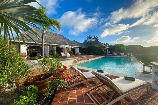 Chanticleer - Exterior