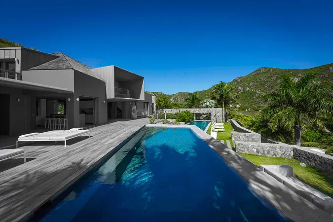 Dunes - Exterior