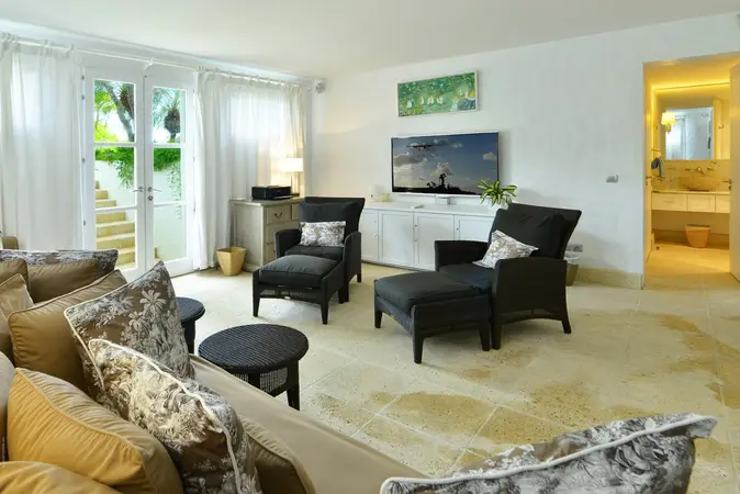 Les Amis du Vent - Interior