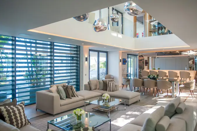 Neo - Interior