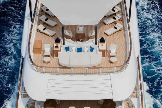 Barbara - Exterior