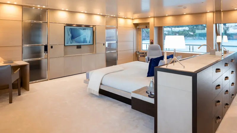 Bold - Interior