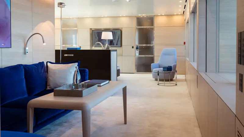 Bold - Interior
