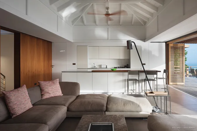 Caro - Interior