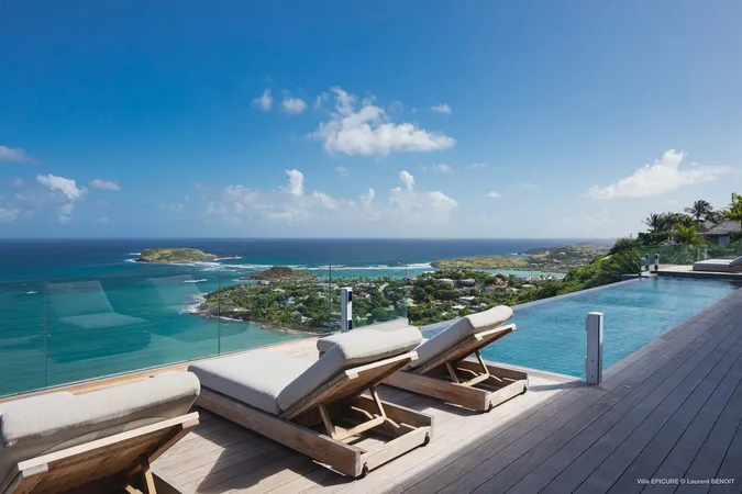 Epicure - Exterior