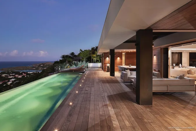 Epicure - Exterior